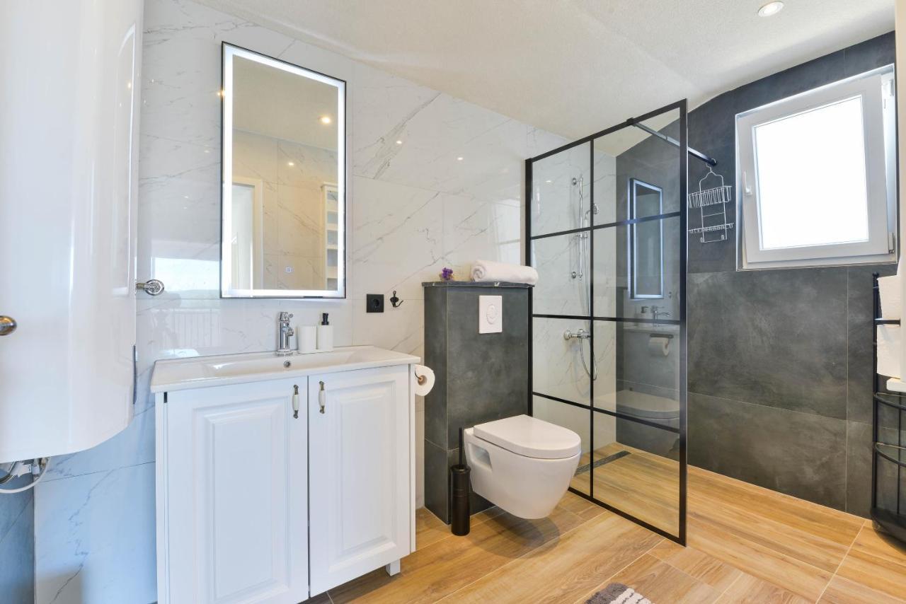 Modern Rustic Villa Kate Бенковац Экстерьер фото