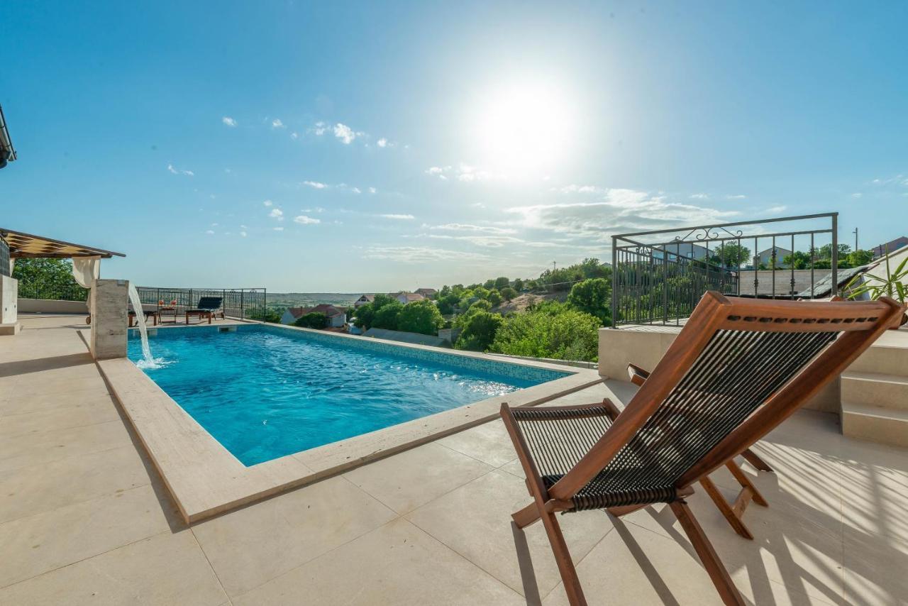 Modern Rustic Villa Kate Бенковац Экстерьер фото