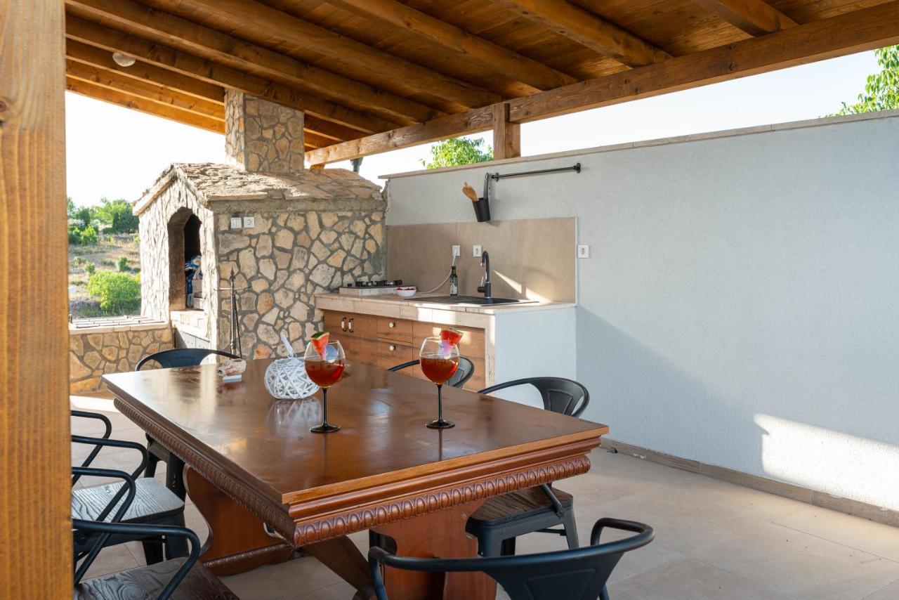 Modern Rustic Villa Kate Бенковац Экстерьер фото